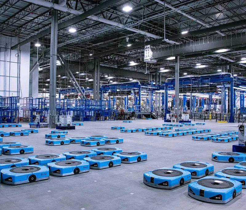 Amazon: Ποια στρατηγική ακολουθεί για να «ρομποτικοποιήσει» την ευρωπαϊκή αγορά;