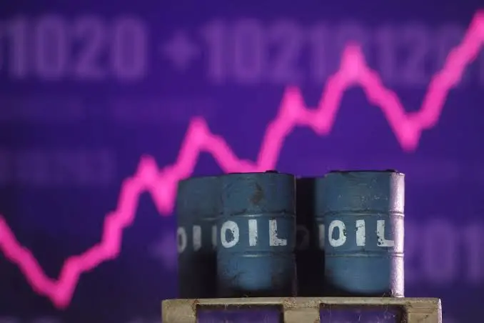 Ξεπέρασε τα $100 το Brent εν μέσω κλιμάκωσης της σύγουσης στη Μέση Ανατολή