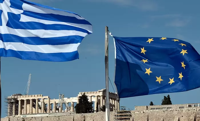 ΔΝΤ: Ζοφερή η βιωσιμότητα του ελληνικού χρέους λόγω πελατειακών σχέσεων