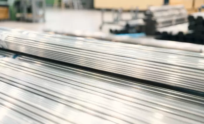 Σε πτώση αλουμίνιο και χαλκός - Υποχωρούν τα μέταλλα πριν από τα στοιχεία των ΗΠΑ