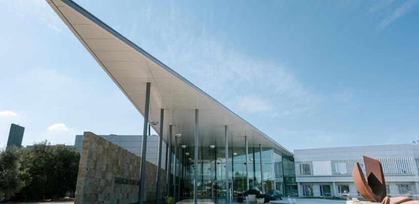 Σχέδια για πύργο και από το American Medical Center (φωτογραφίες)