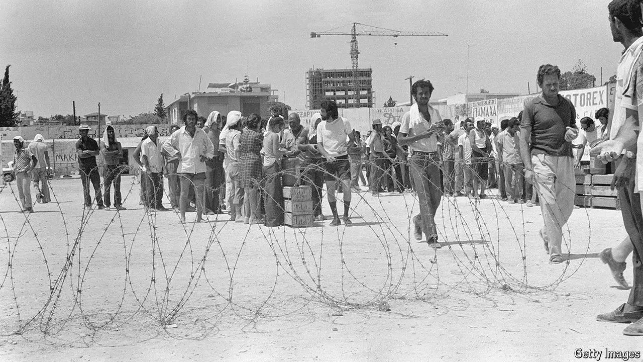 Economist: Η διαίρεση της Κύπρου φαντάζει να είναι επ’ αόριστον