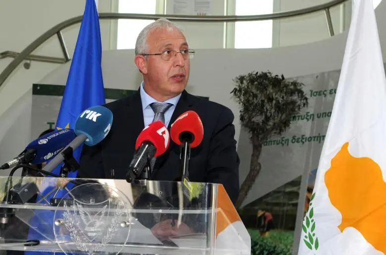 Εισαγωγή κάρτας αγρότη μελετά το Υπουργείο Γεωργίας