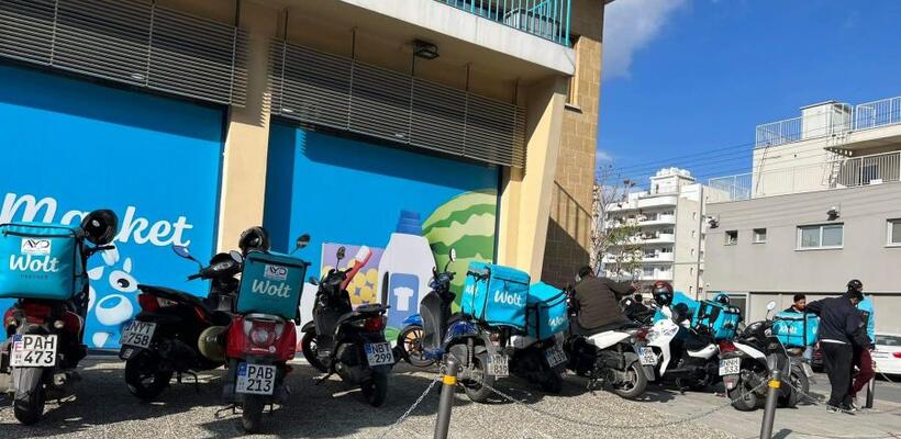 Η Wolt απαντά για τις απεργίες - Δίνουμε 8,5 ευρώ την ώρα