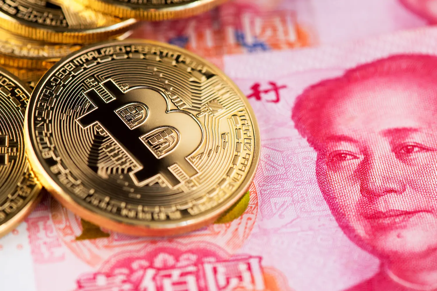 Η Κίνα κατρακυλίζει το Bitcoin - Απώλειες που ξεπερνούν τα 300 δισ. δολάρια