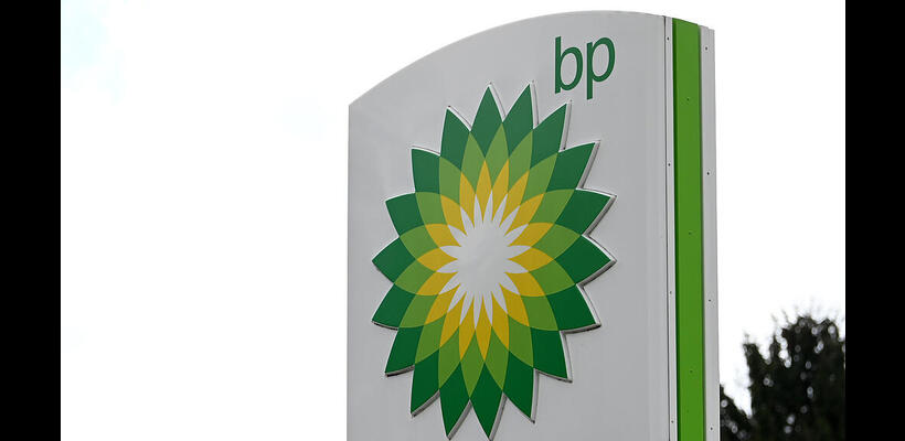 BP: Πτώση 49% στα κέρδη α’ τριμήνου λόγω της πτώσης στις πετρελαϊκές τιμές