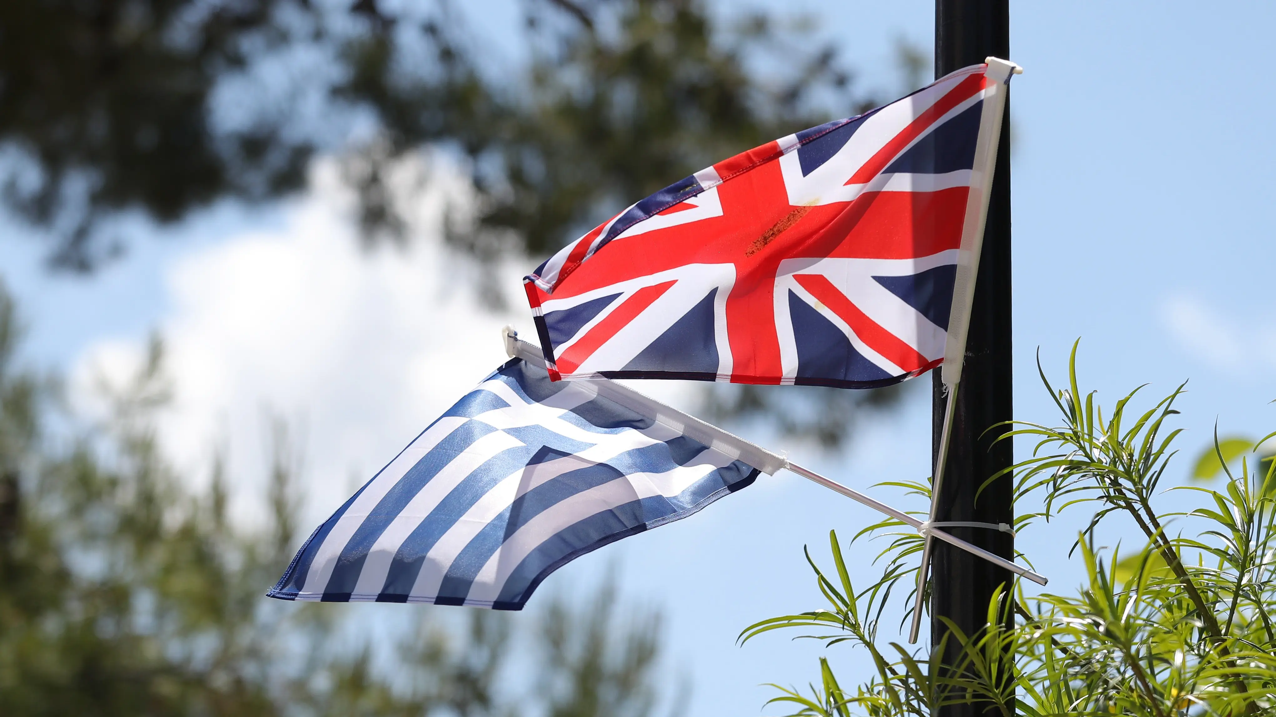 Αρχίζουν οι πτήσεις Ελλάδας-Ηνωμένου Βασιλείου στις 15 Ιουλίου