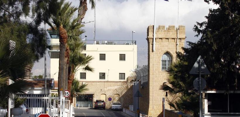 Υπέρ των αιτημάτων των δεσμοφυλάκων τάσσεται η ΠΑΣΥΔΥ