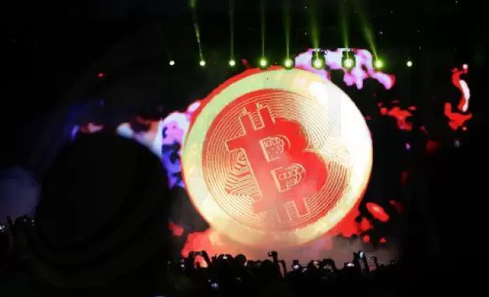 Ακυρώνει την εξαγορά της FTX η Binance