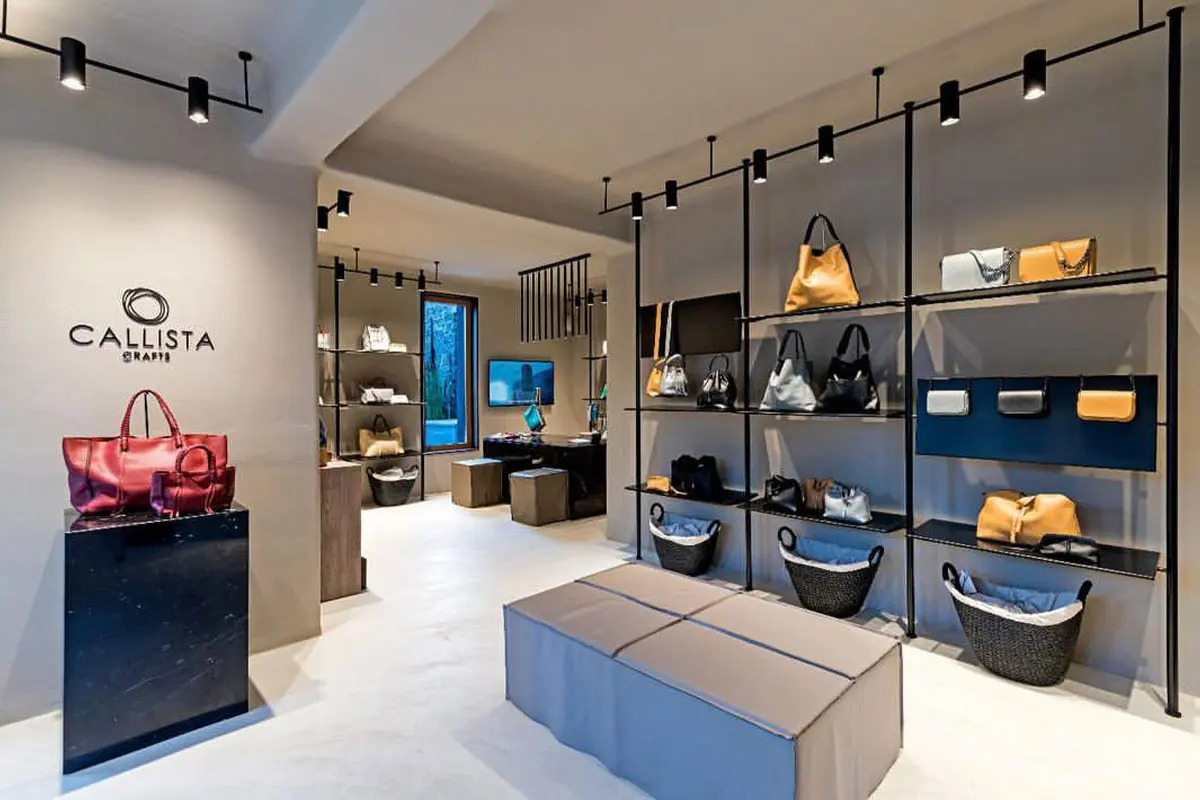 Ελληνική εταιρεία που εξάγει τσάντες μπαίνει στον τομέα της ένδυσης