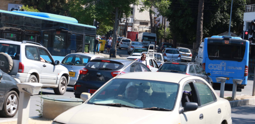 Δύσκολο εγχείρημα ο περιορισμός  χρήσης του ιδιωτικού αυτοκινήτου