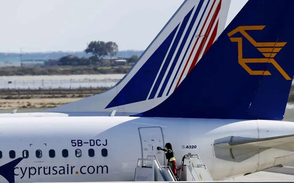 Υπουργός Μεταφορών: Καμία ανάγκη για κρατικό αερομεταφορέα