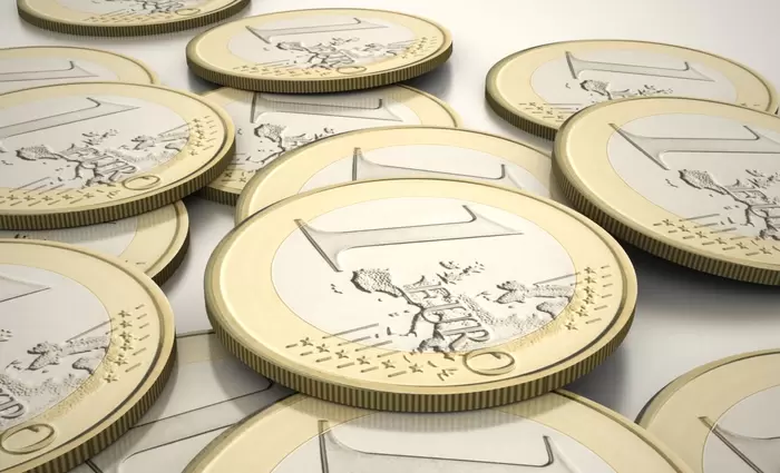 Ενισχύεται το ευρώ 