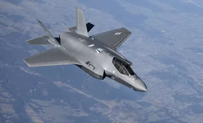 Bloomberg: Η Ελλάδα θα δαπανήσει €25 δισ. για την άμυνα τα επόμενα 12 χρόνια