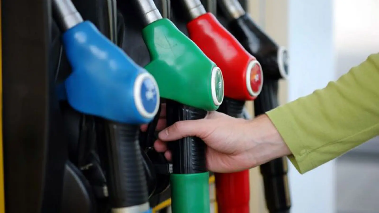 Σταθερές οι τιμές των καυσίμων στην Ελλάδα