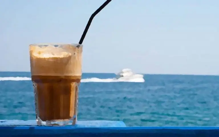 Επιστρέφουν στο φραπέ στην Ελλάδα - Τι δείχνει έρευνα