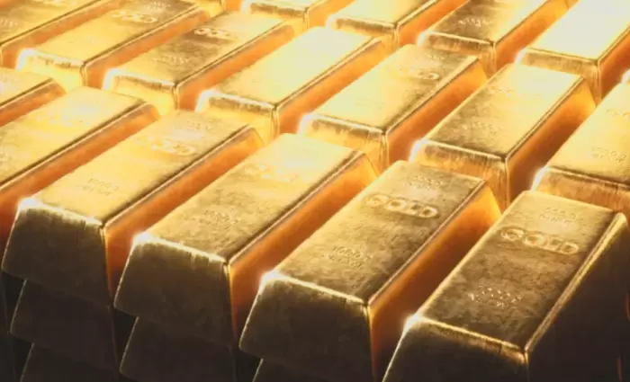 Σε ανοδική τροχιά ο χρυσός με το βλέμμα στον αμερικανικό πληθωρισμό