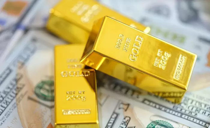 Ο χρυσός βυθίζεται μετά από μια εβδομάδα οικονομικής αβεβαιότητας