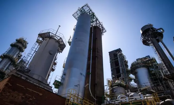 Αποκλιμάκωση στις τιμές του πετρελαίου στην Ασία