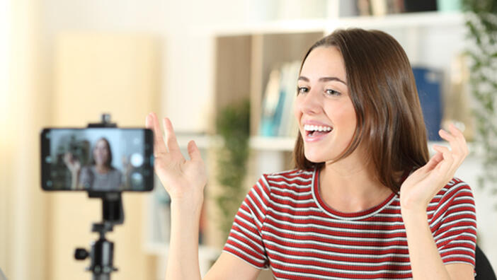 Influencers: Ποιες αλλαγές θα φέρει το 2024 στο μάρκετινγκ