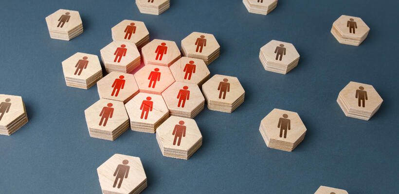 Πώς μπορεί να απορροφήσει το κενό ανθρώπινου δυναμικού η αγορά