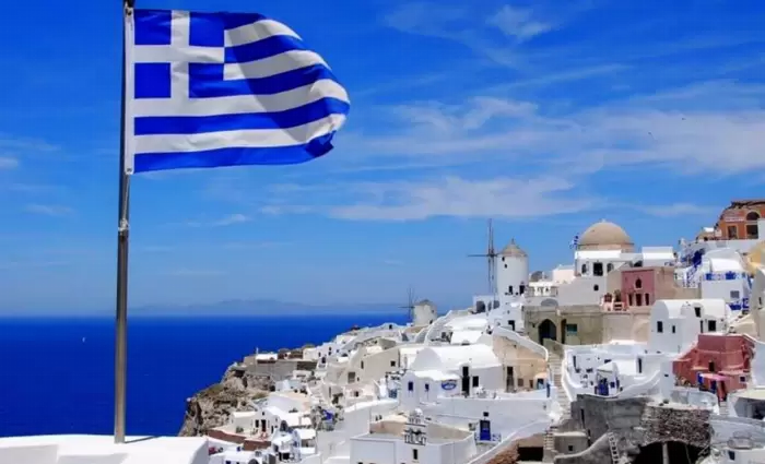 Εκτός αγγλικής «καραντίνας» πέντε ελληνικά νησιά