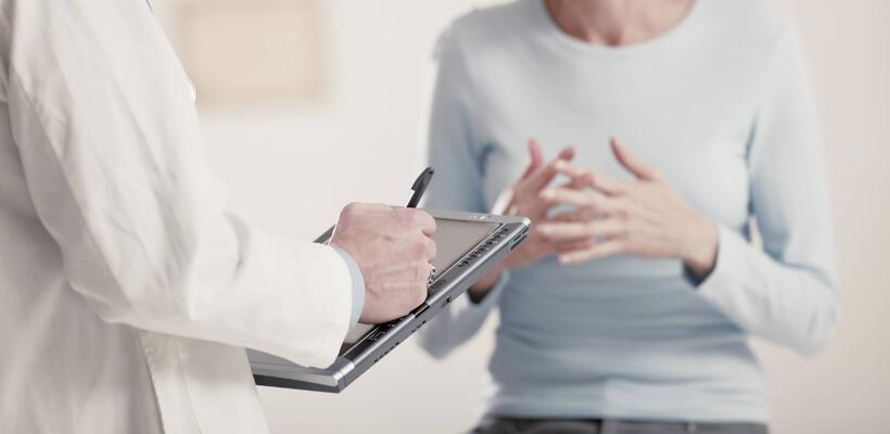 Γραφείο Επιτρόπου Νομοθεσίας: Τον μισό χρόνο παίρνουν άδεια ασθενείας