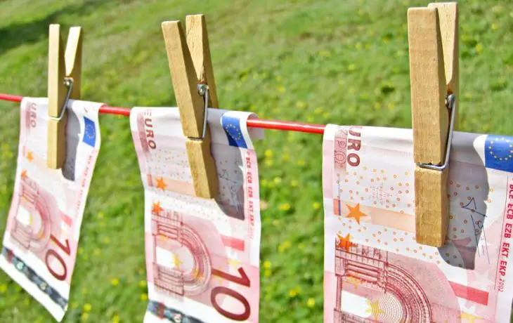 Σύλληψη σχεδόν 2,5 χιλιάδων διακινητών κεφαλαίων