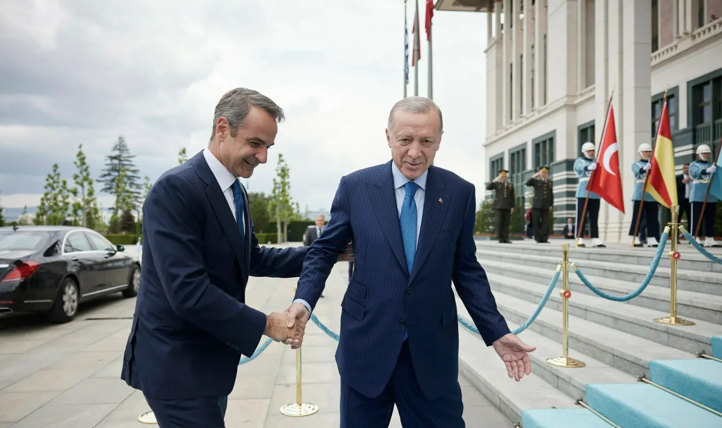 Ελληνοτουρκικές σχέσεις: Τι έδειξε το ραντεβού Μητσοτάκη – Ερντογάν