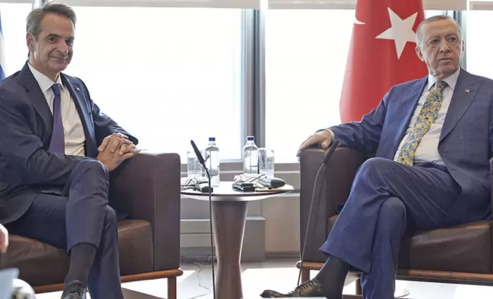 Βloomberg: «Άσσος στο μανίκι» της Ελλάδας η οικονομική κρίση της Τουρκίας