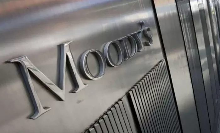 Aναβάθμιση του αξιόχρεου Ελλάδας κατά δυο βαθμίδες από Moody's