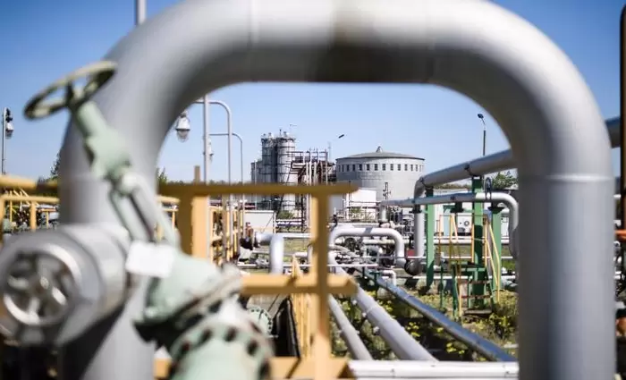 Μειώνονται σήμερα οι τιμές πετρελαίου στις ασιατικές αγορές