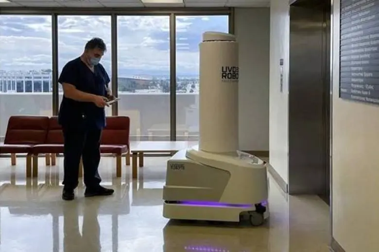 Στην Ελλάδα το πρώτο ευρωπαϊκό ρομπότ απολύμανσης