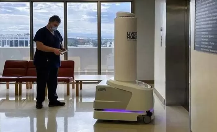 Στην Ελλάδα το πρώτο ευρωπαϊκό ρομπότ απολύμανσης