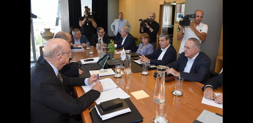 Αύριο νέος γύρος επαφών για την ΑΤΑ  - Χωρίς δηλώσεις οι σημερινές συναντήσεις