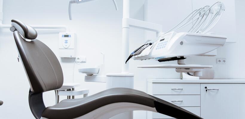 Ποια δημόσια νοσοκομεία προσφέρουν οδοντιατρικές υπηρεσίες (ΛΙΣΤΑ)