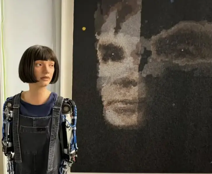 Για πρώτη φορά σε δημοπρασία έργο τέχνης που δημιούργησε ένα ανδροειδές