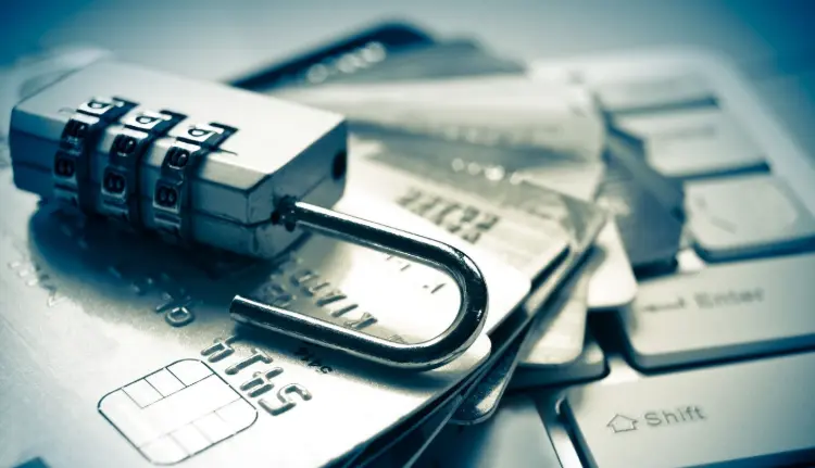 Νέα απάτη μέσω SMS κάνει το γύρο του διαδικτύου