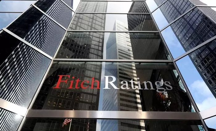 Fitch: Διατήρησε το ΒΒΒ- με σταθερό outlook για την Ελλάδα