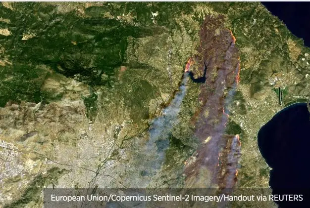 Τεράστια η πληγή στο λεκανοπέδιο Αττικής όπως φαίνεται από δορυφόρο