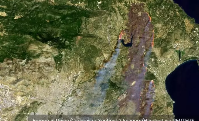 Τεράστια η πληγή στο λεκανοπέδιο Αττικής όπως φαίνεται από δορυφόρο