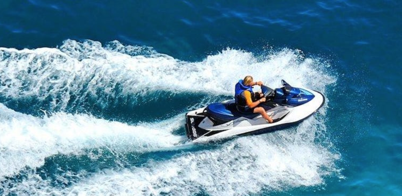 Ανοίγουν ξανά τα water sports στην Κύπρο