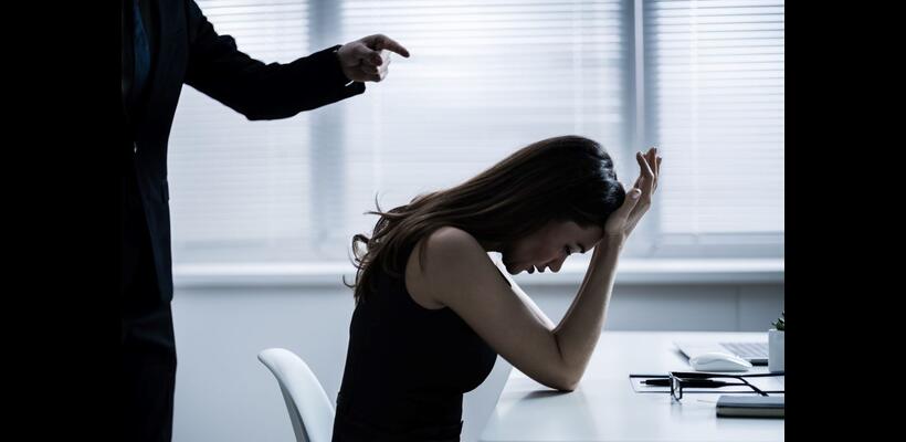 ΣΕΚ: Ισχυρή ασπίδα για αξιοπρεπείς συνθήκες εργασίας ο νέος νόμος κατά της βίας και παρενόχλησης