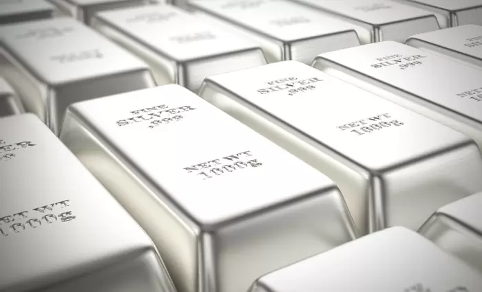 Σε νέα κορυφή 14 ετών το ασήμι - Στενότητα στην αγορά λόγω δασμών