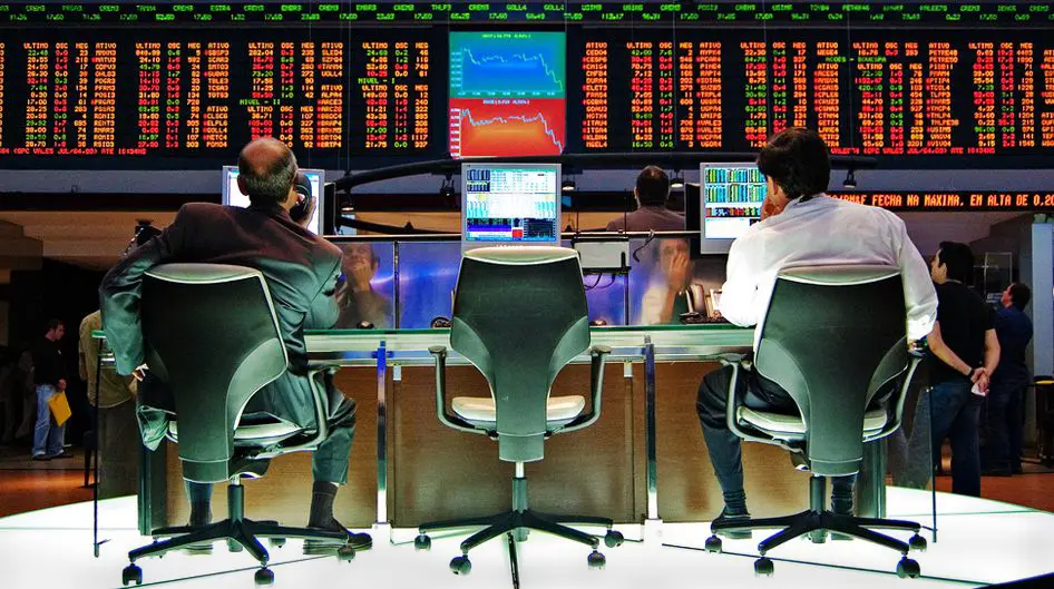 Άνοδο παρουσιάζουν το πετρέλαιο και οι μετοχές