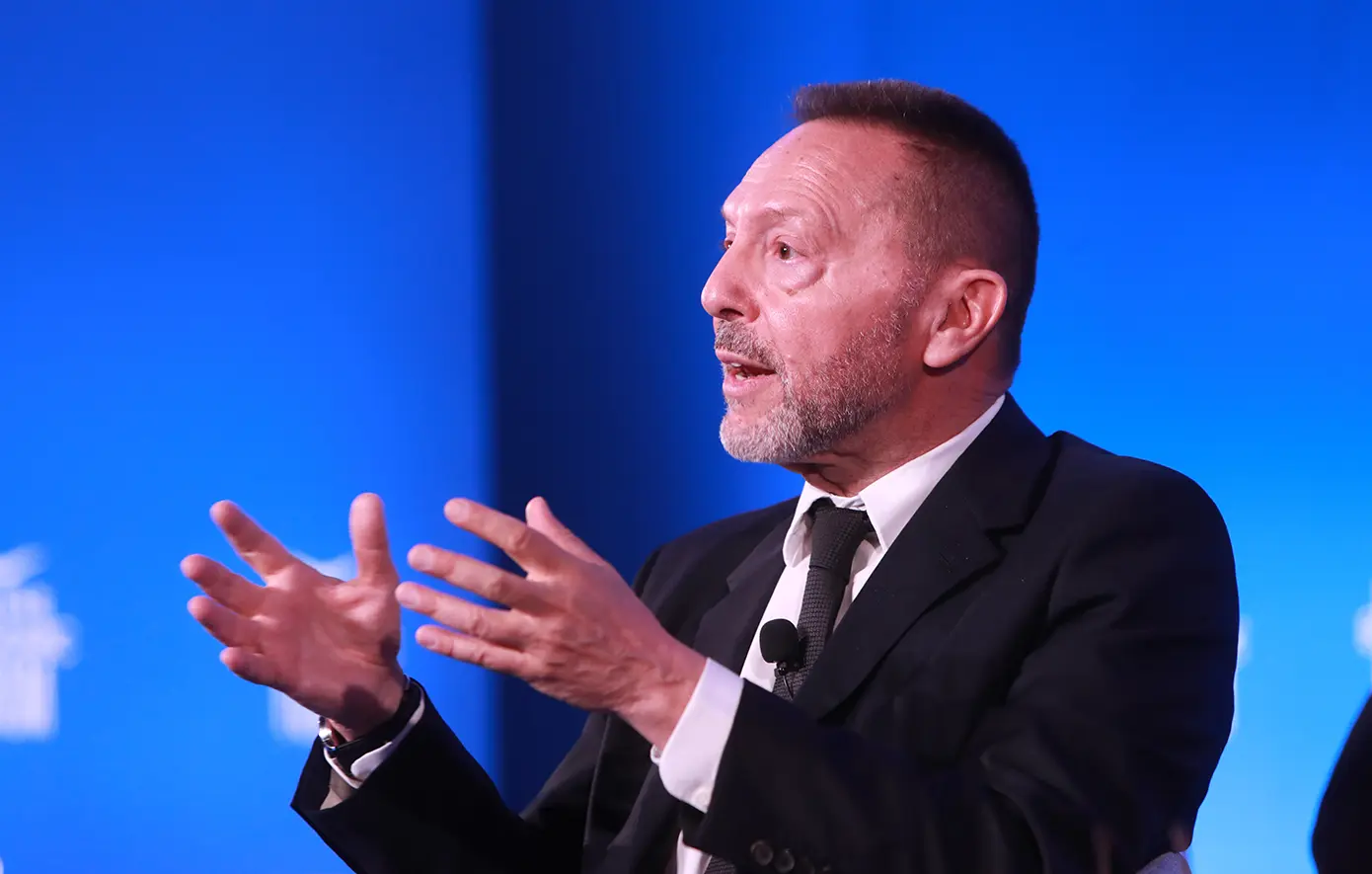 Στουρνάρας: Ναι μεν αλλά… για την πρόβλεψη των επιτοκίων