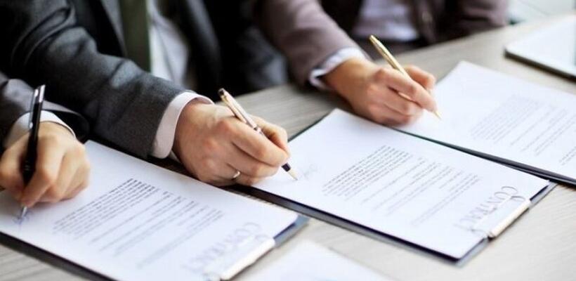 Μειώνεται το πέναλτι στις εταιρείες για ετήσιες εκθέσεις - Τι θα πληρώνουν