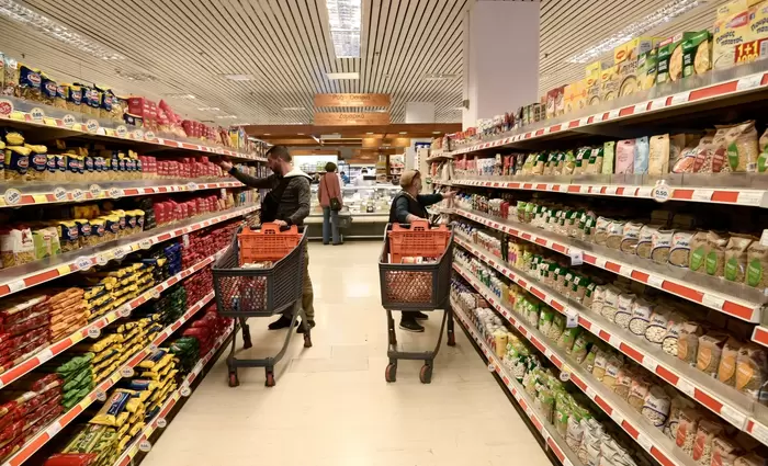 Μειώσεις έως 15% σε βασικά προϊόντα από 1η Μαρτίου στην Ελλάδα