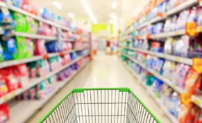 Αδειάζουν τα ράφια των σούπερ μάρκετ στη Θεσσαλονίκη (pics)