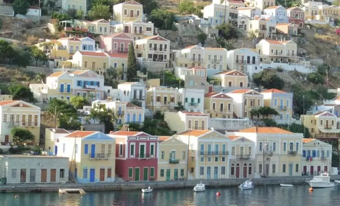 Δωδεκάνησα: Κινδυνεύουν να χάσουν την περιουσία τους 20.000 ιδιοκτήτες 